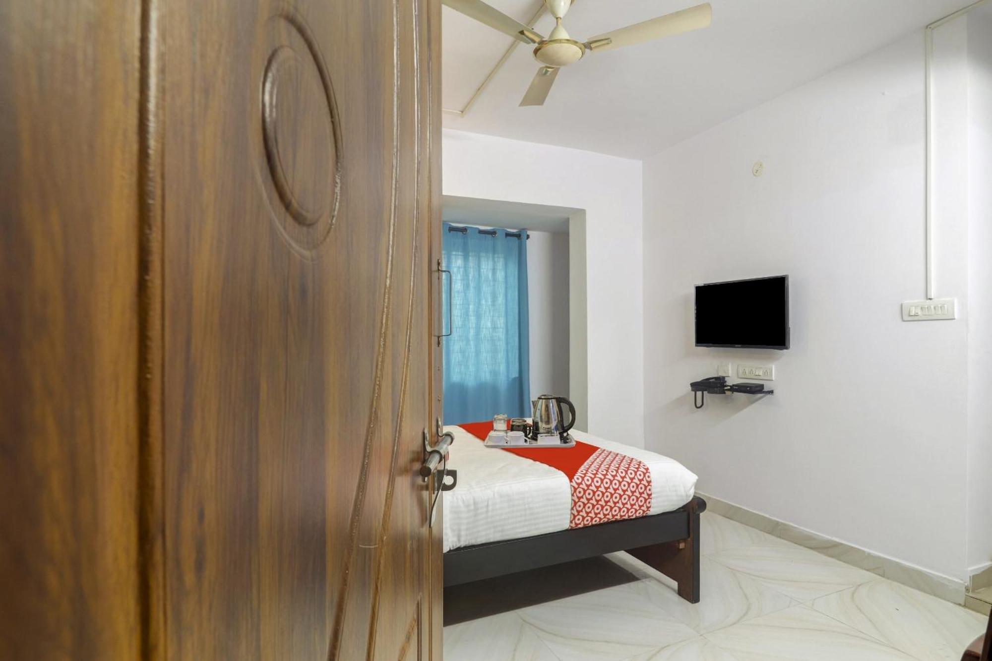 Hotel O Broholic Hotels Near Botanical Garden Hyderabad Exterior photo